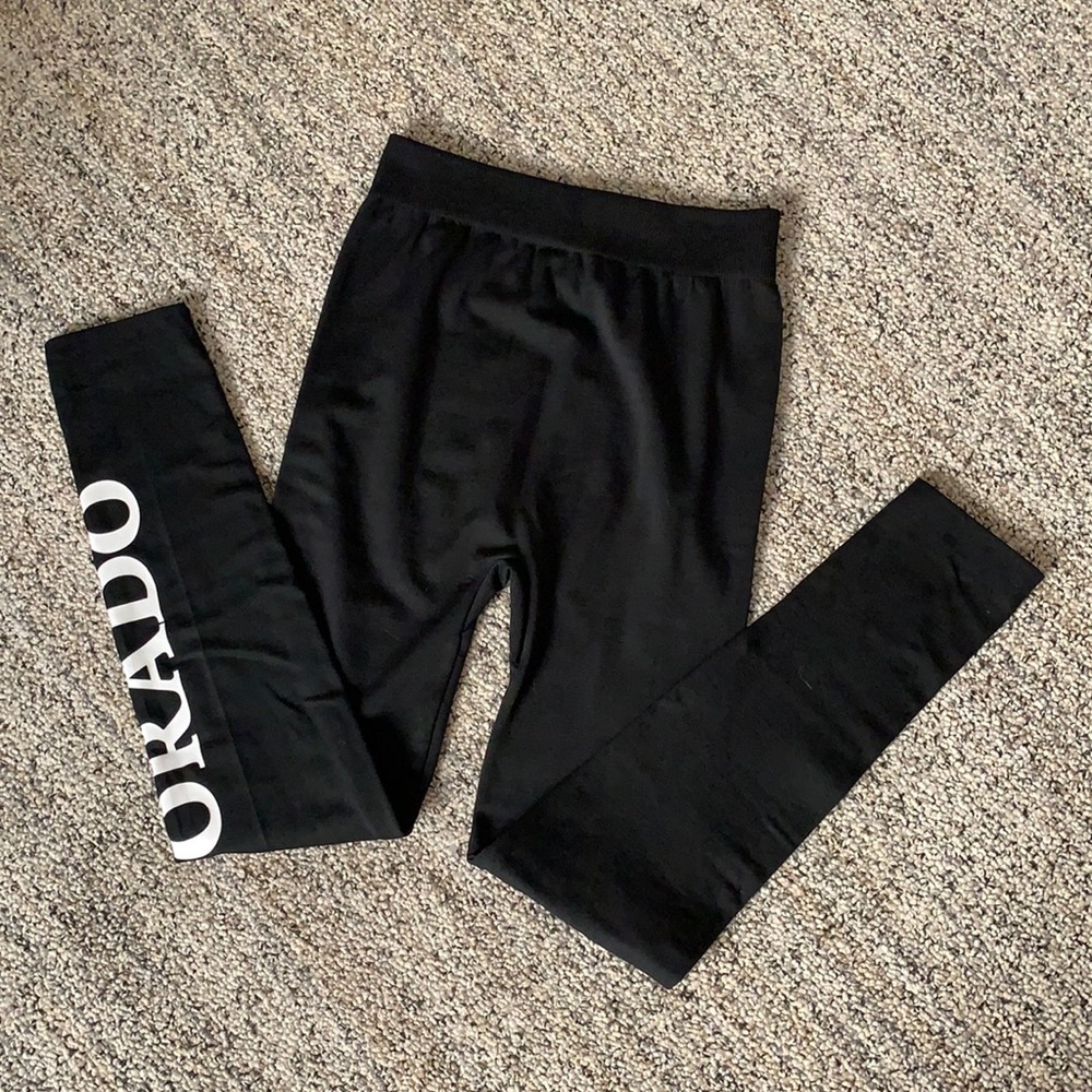 Black leggings.